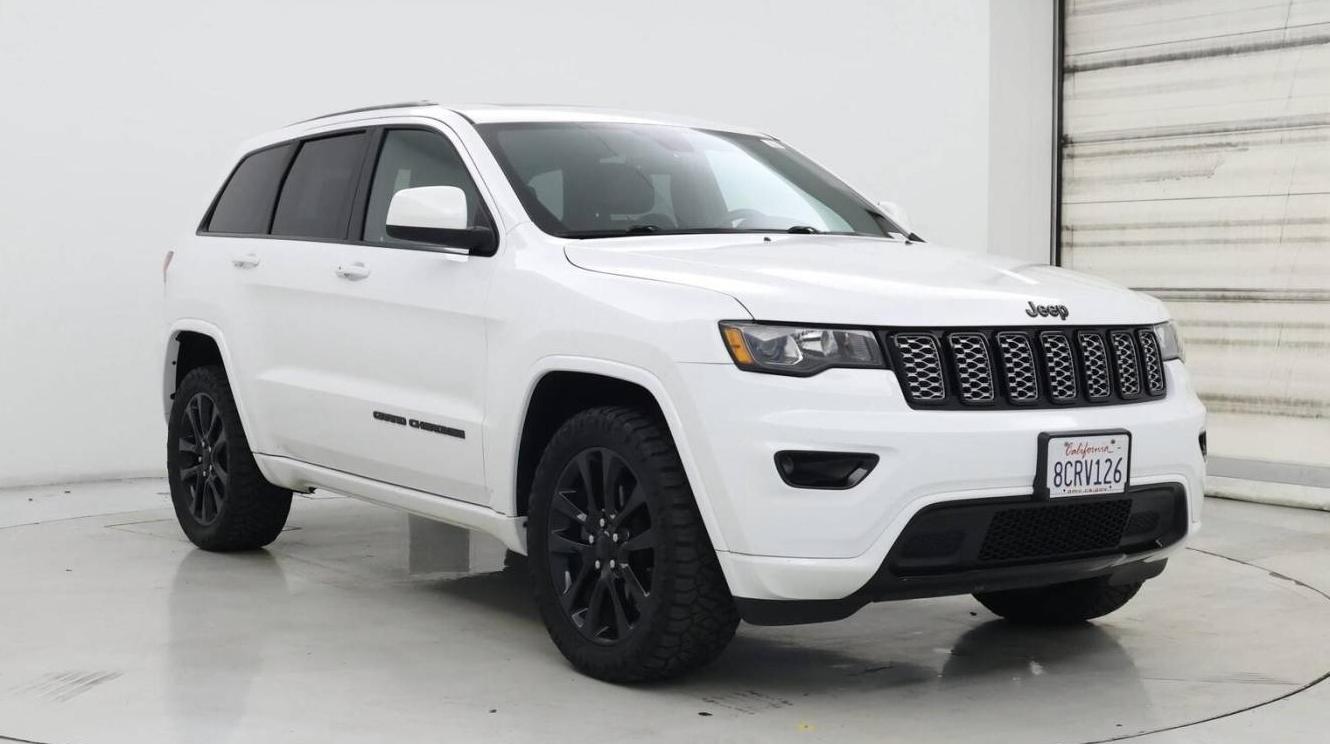 JEEP GRAND CHEROKEE 2018 1C4RJFAG0JC220631 image